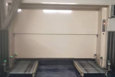 垂直搬送機